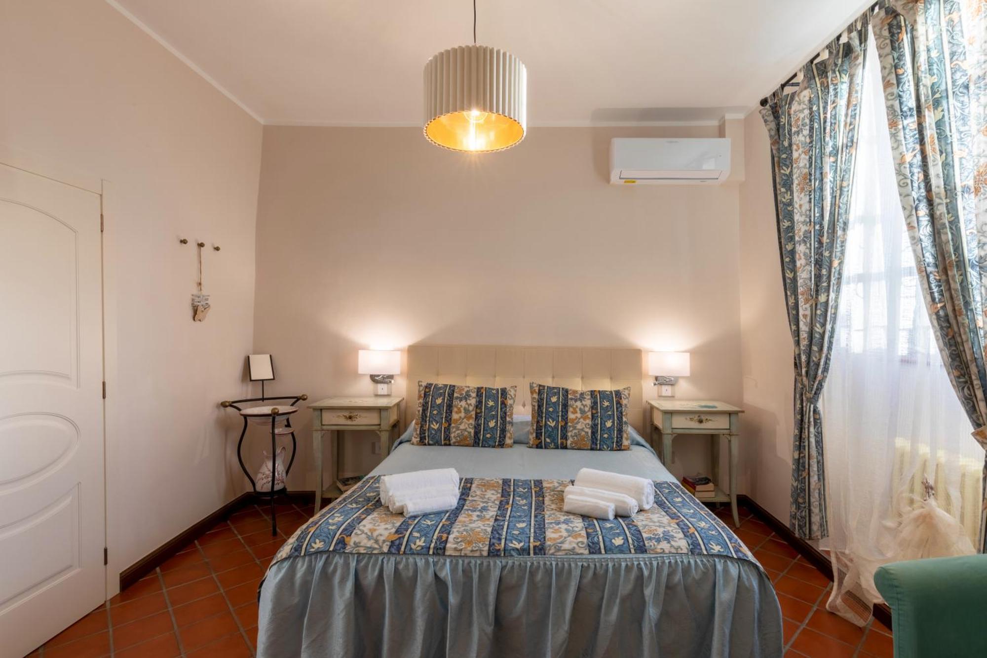 Bed and Breakfast Il Torrione Кастильоне-дель-Лаго Экстерьер фото