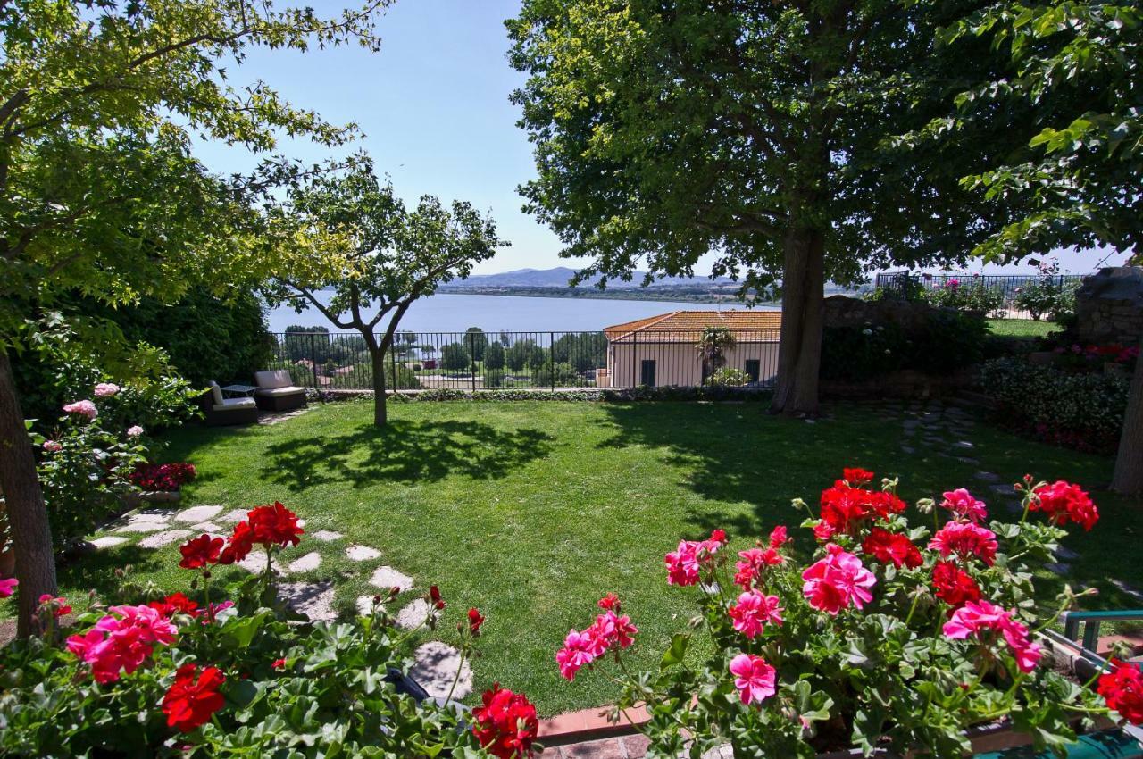 Bed and Breakfast Il Torrione Кастильоне-дель-Лаго Экстерьер фото